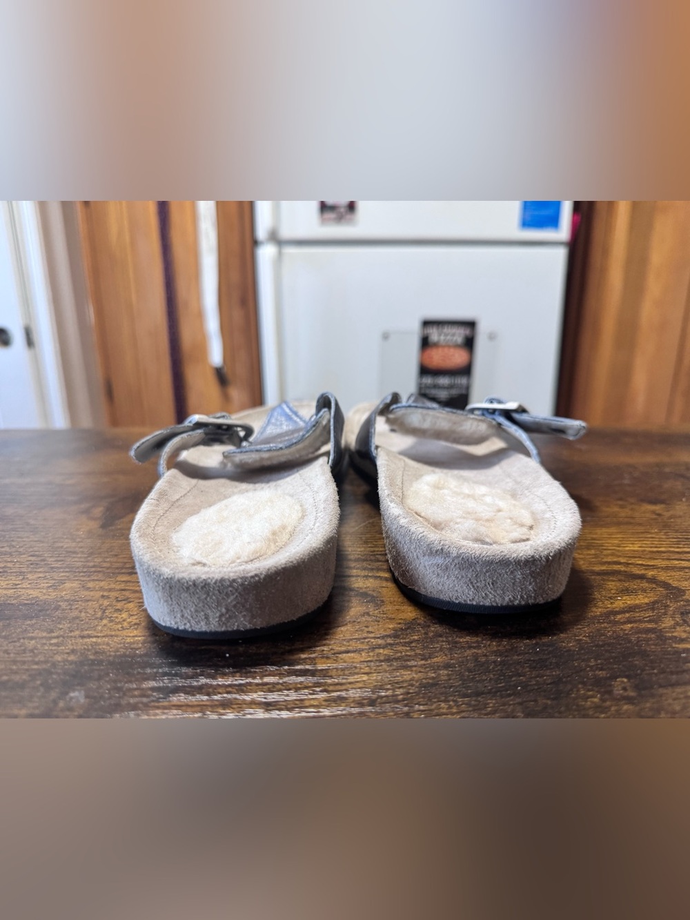 UGG Australia Metallic Gunmetal Leather & Sheepskin Thong Sandals Size 8 - Picture 6 of 11
